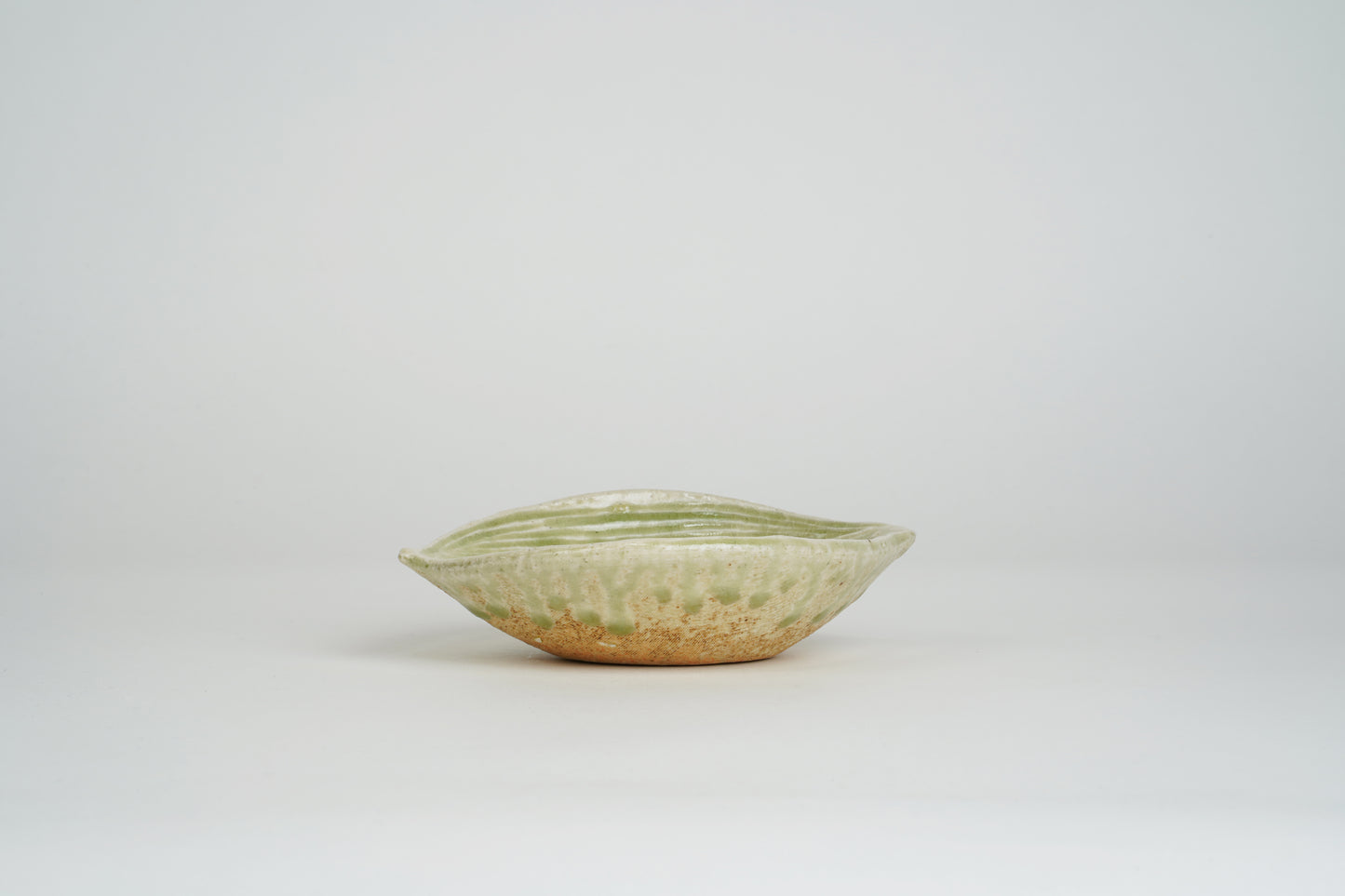 Green Glaze Lotus-Shaped Small Bowl
