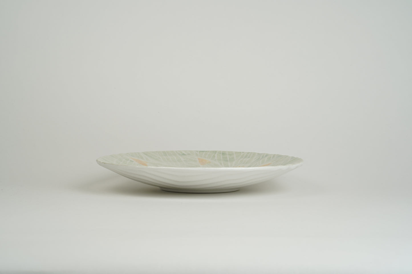 7-inch flat bowl with bamboo leaf design