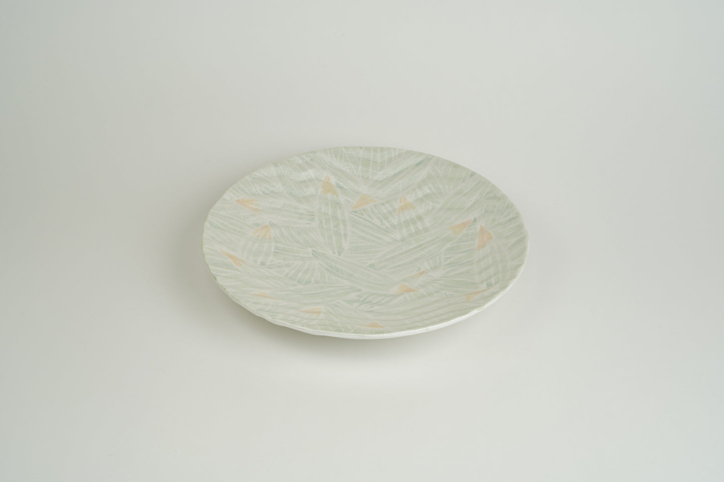 7-inch flat bowl with bamboo leaf design