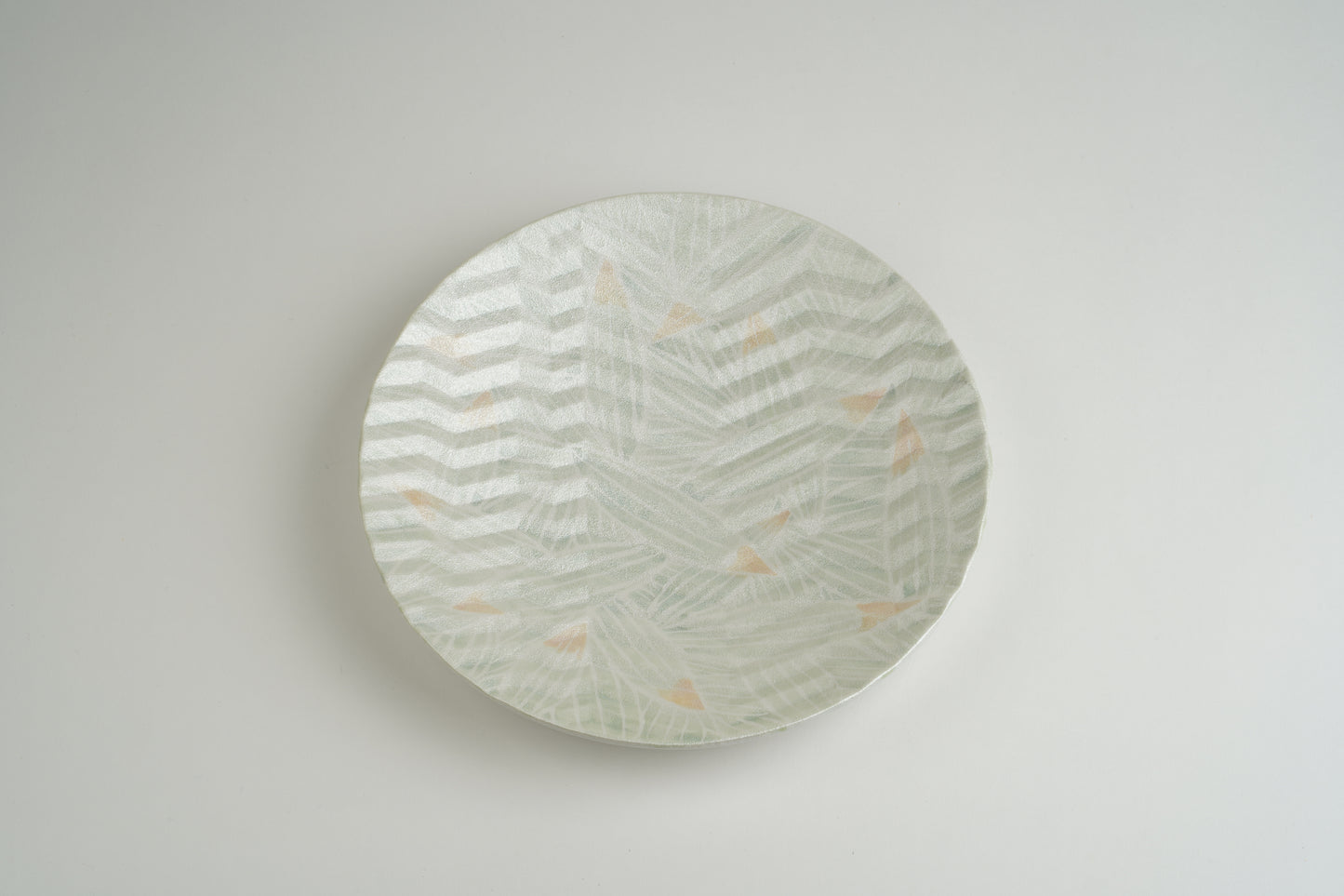 7-inch flat bowl with bamboo leaf design