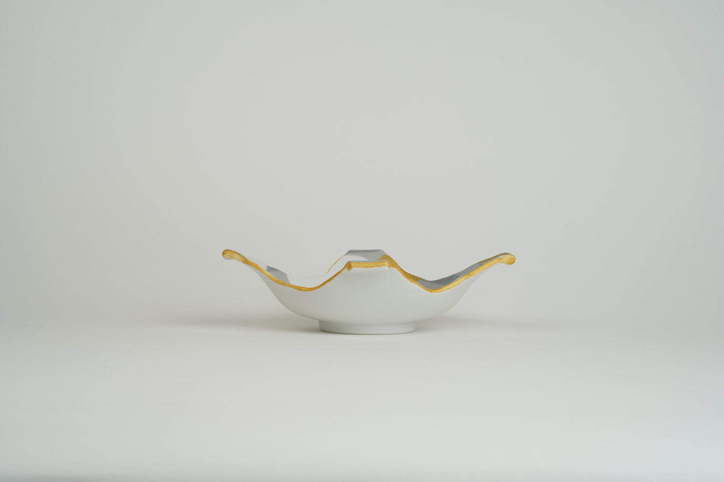 Mayudama diamond-shaped medium bowl