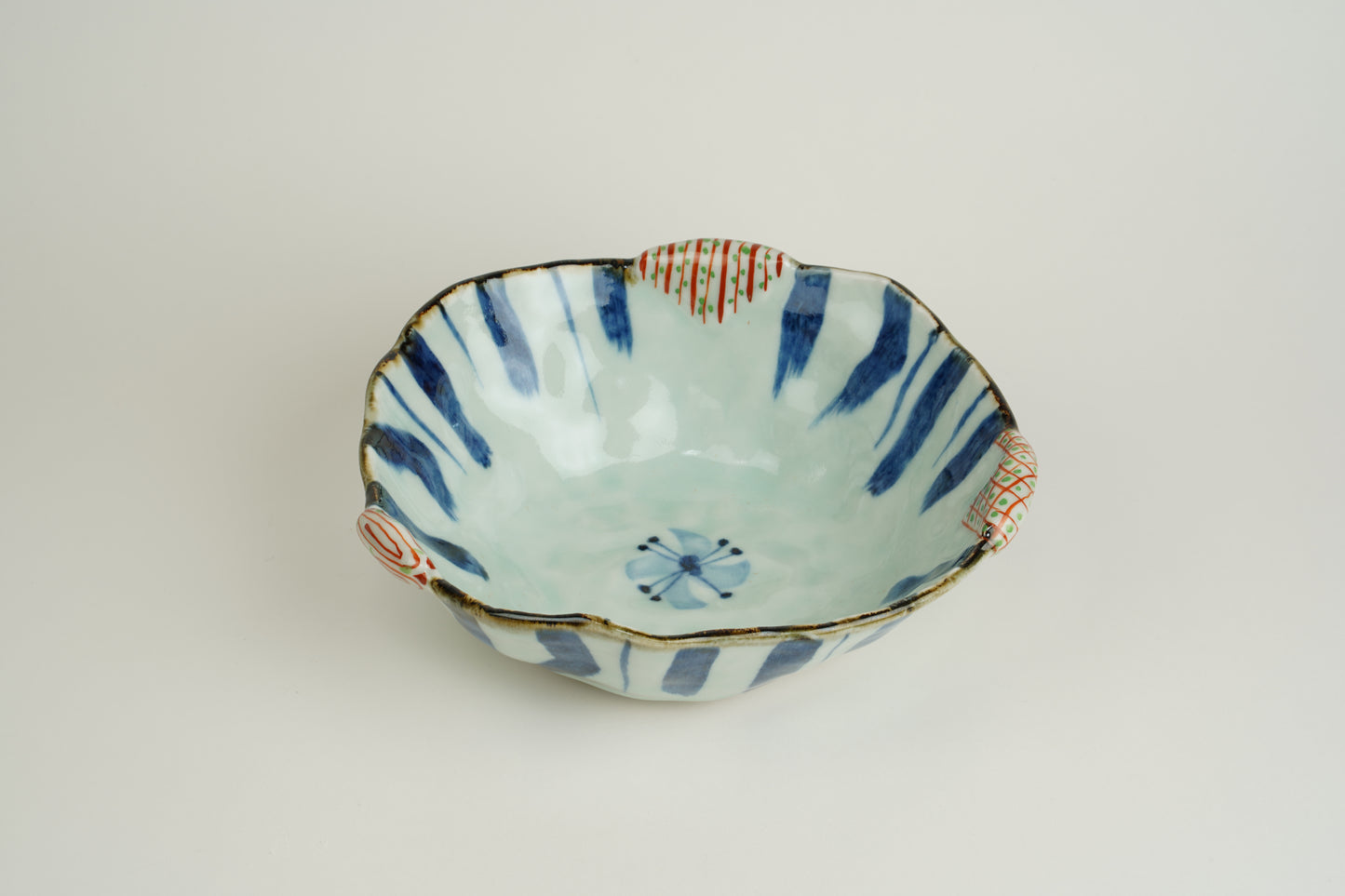 Red-painted small pattern 8-inch bowl