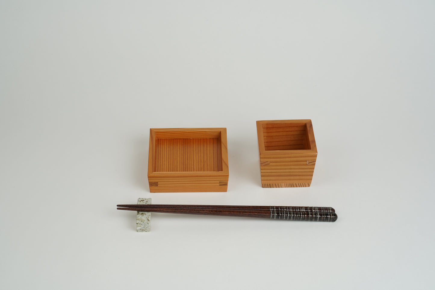 Sugi solo drinking set