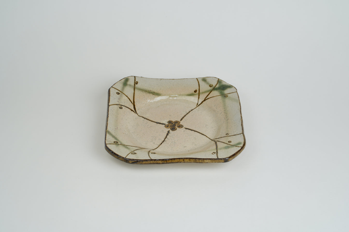 Plum Small Pattern Square Plate