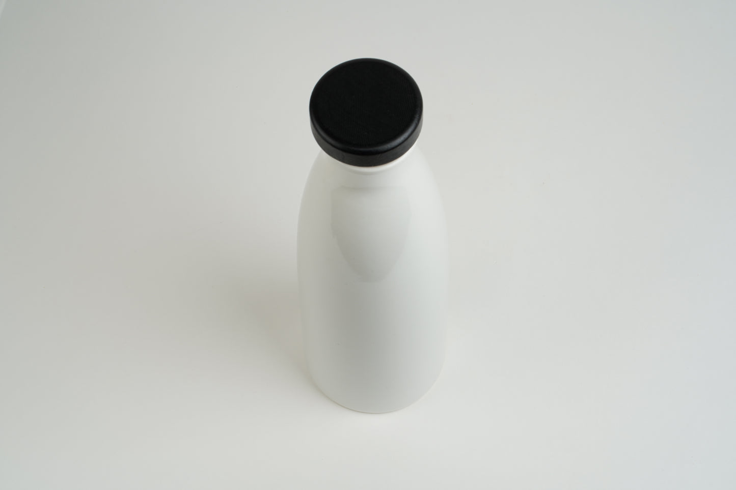 Ceramic bottle: Milk