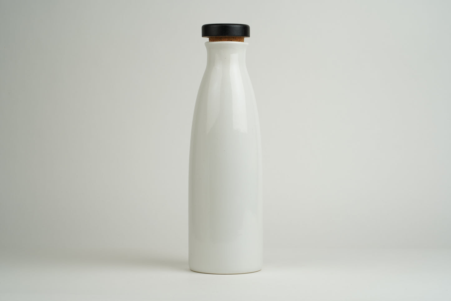 Ceramic bottle: Milk