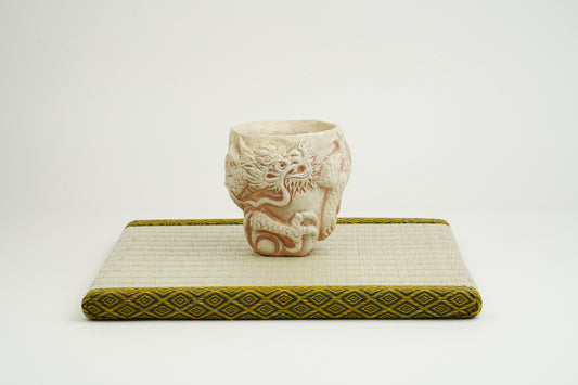 White Bizen Ryusaiku Guinomi (Sake Cup)
Prayer of the White Dragon