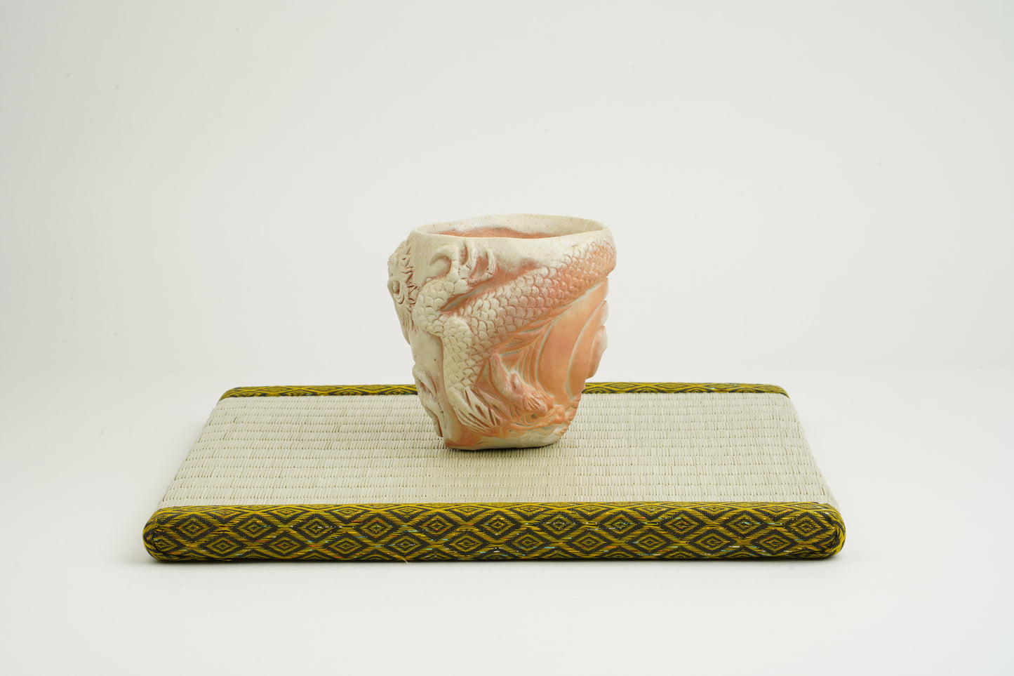 White Bizen Ryusaiku Guinomi (Sake Cup)
Prayer of the White Dragon