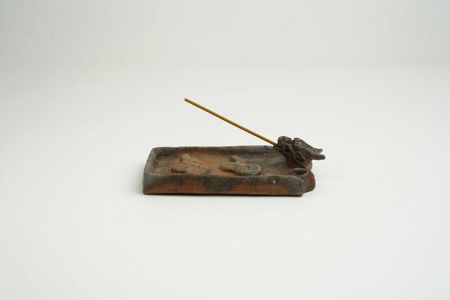 Dragon incense holder
Bringing in the cloud dragon