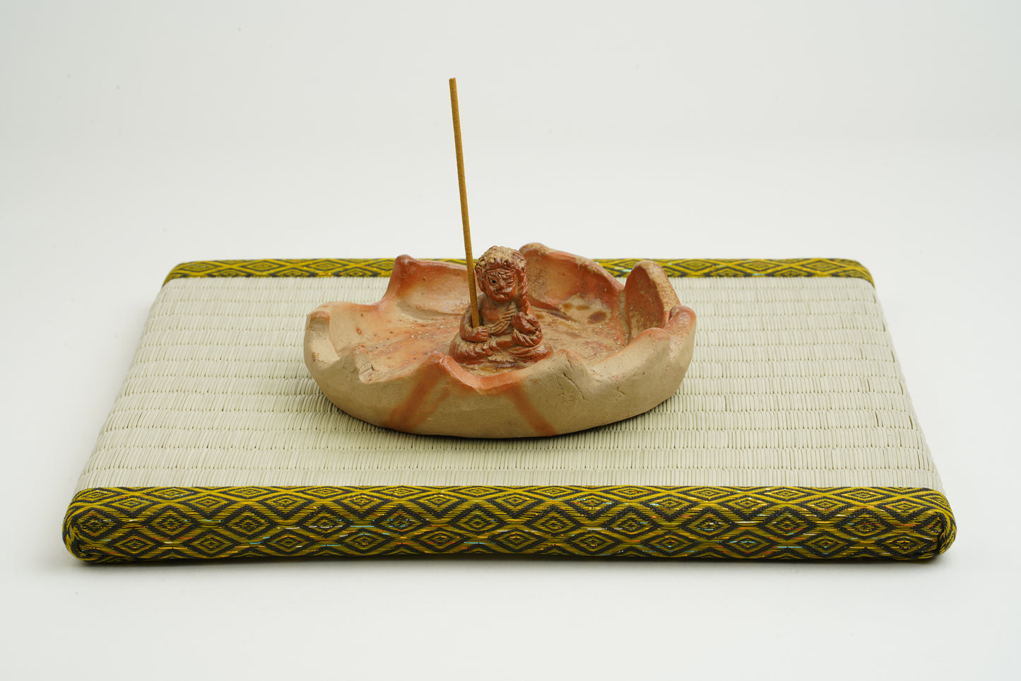 Acala Incense Holder
Heaven, Earth, and a Single Path