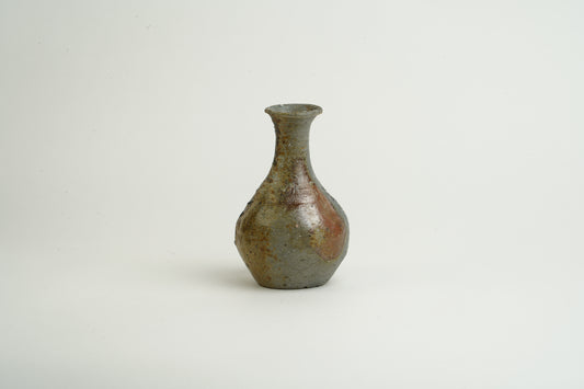 Kiln-Transformed Tokkuri
A landscape of endless changes